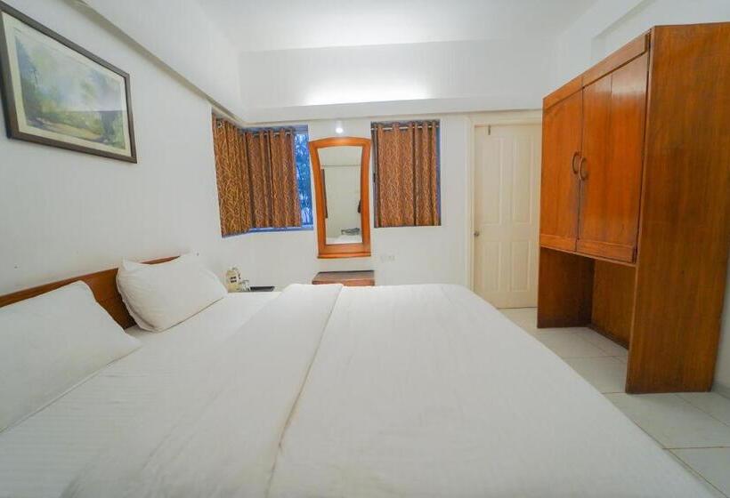 이그제큐티브 룸, The Signature Crest