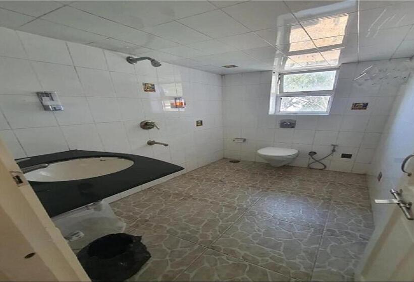 스탠다드 룸, The Signature Crest