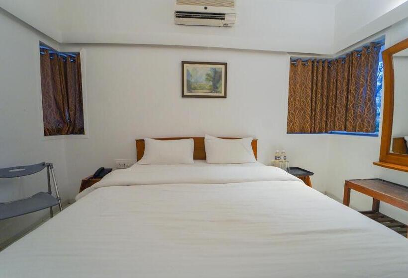 디럭스 룸, The Signature Crest