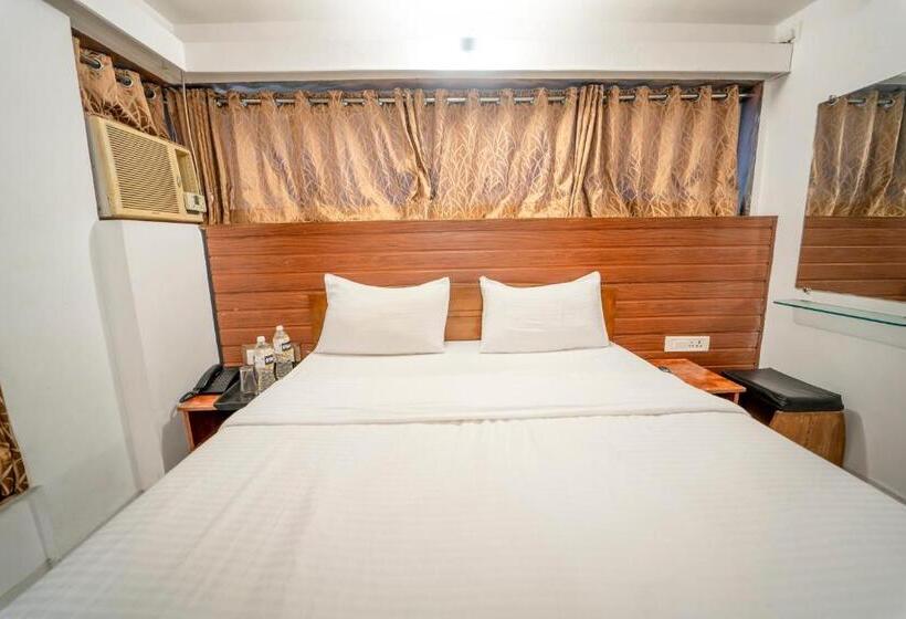 디럭스 룸, The Signature Crest