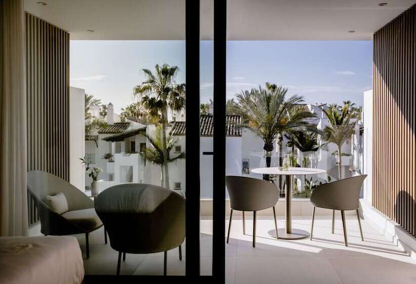 Classic studio with garden view, The Flag Hotel Marbella, Estepona - Adults Recommended