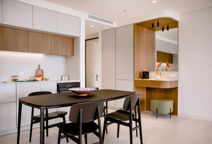 带海景的复工套房, The Flag Hotel Marbella, Estepona - Adults Recommended