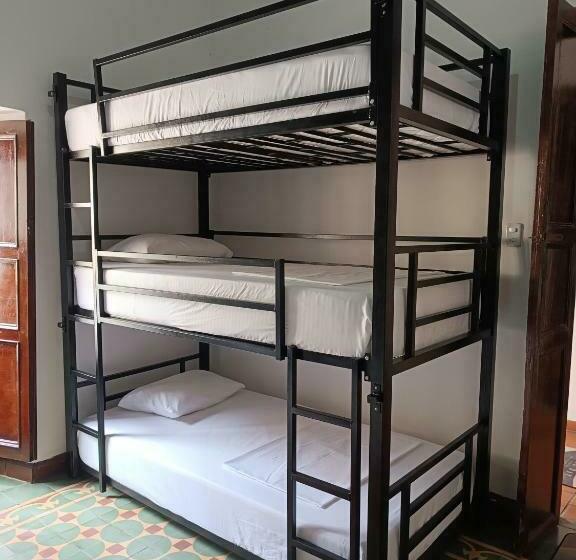 חדר משפחתי חדר אמבטיה משותף, The Best Adventure Hostel