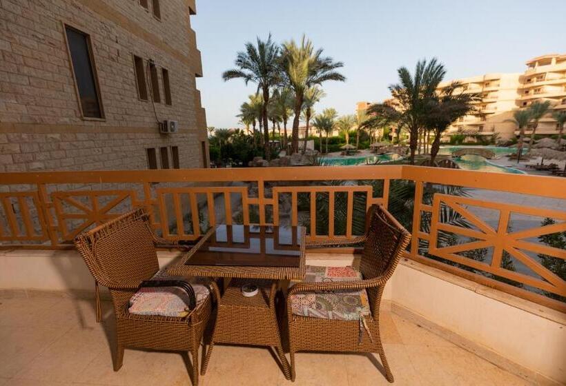 استودیو استاندارد با چشم‌انداز استخر, Palma Resort Hurghda