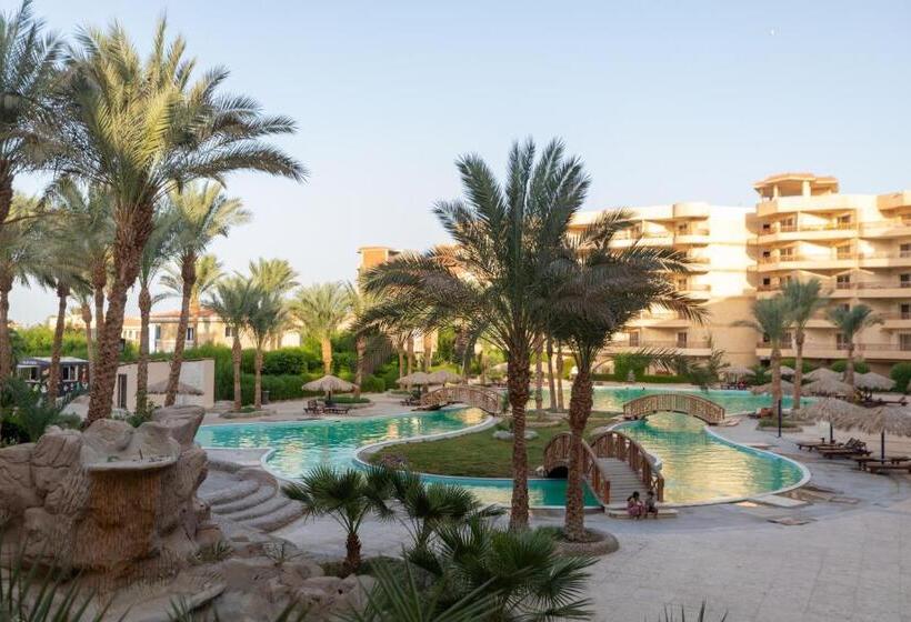 استودیو استاندارد با چشم‌انداز استخر, Palma Resort Hurghda