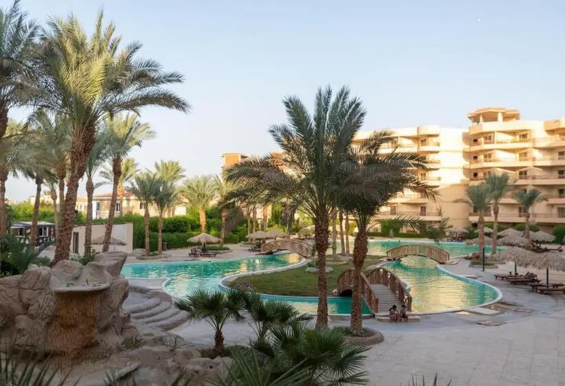 استودیو استاندارد با چشمانداز استخر, Palma Resort Hurghda