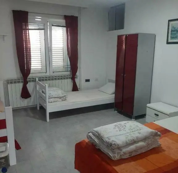 اتاق لوکس خانوادگی, River Hostel Belgrade