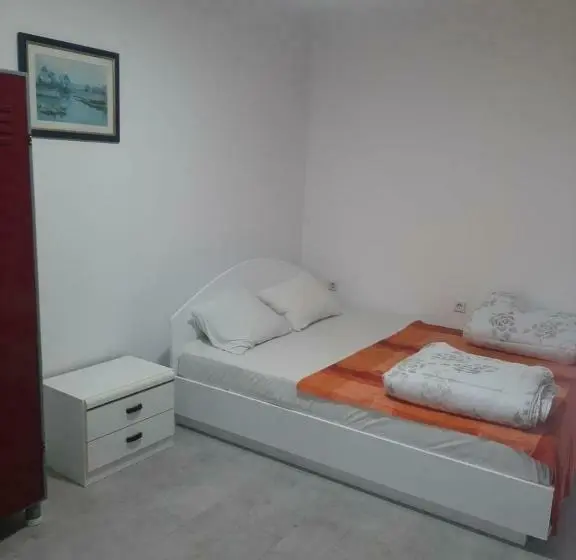 اتاق لوکس خانوادگی, River Hostel Belgrade