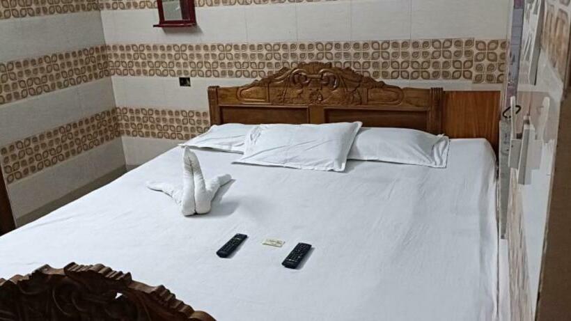 Номер Deluxe, Goroomgo Chemistrica Digha