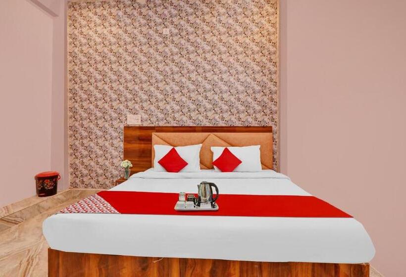 חדר קלאסי לשלושה, Oyo Flagship 70374 C R K Inn