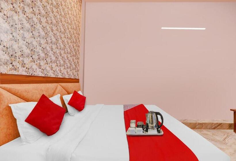 חדר קלאסי לשלושה, Oyo Flagship 70374  C R K Inn