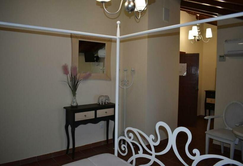 デラックススタジオ, Rural El Refugio De Los Templarios