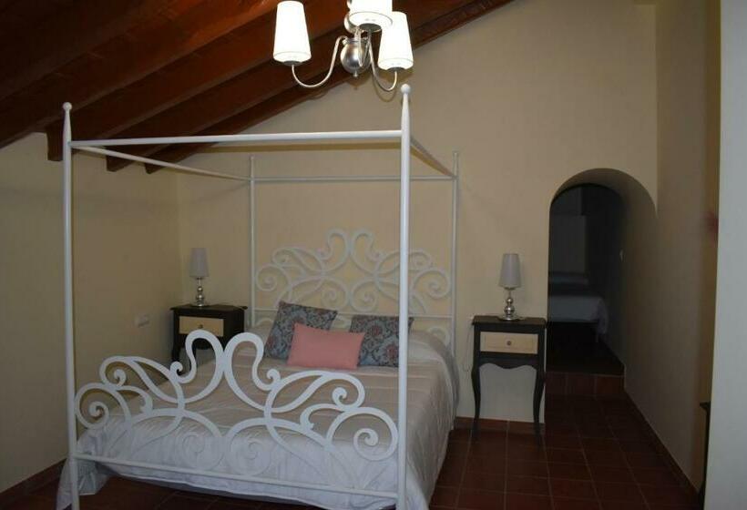 デラックススタジオ, Rural El Refugio De Los Templarios