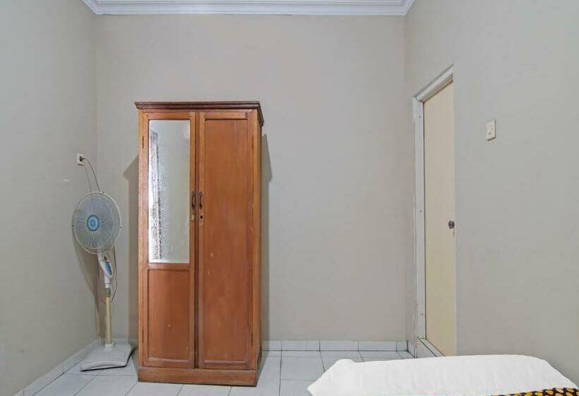 シングルベーシックルーム, Spot On 91958 Flamboyan 25 Homestay Syariah