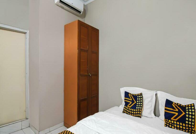 חדר סטנדרט, Spot On 91958 Flamboyan 25 Homestay Syariah