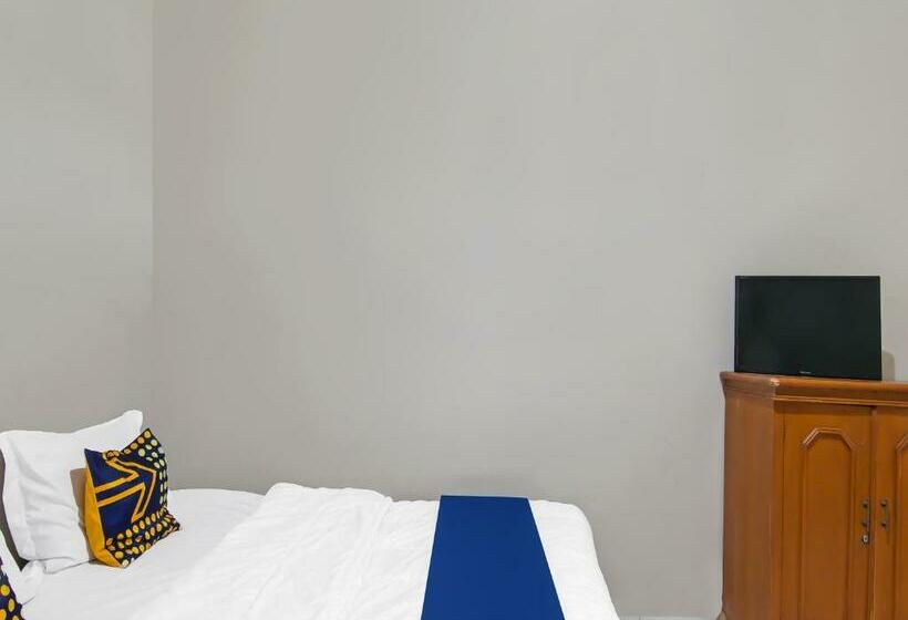 חדר סטנדרט, Spot On 91958 Flamboyan 25 Homestay Syariah