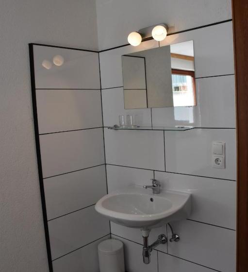 غرفة إقتصادية, Haus St. Martin