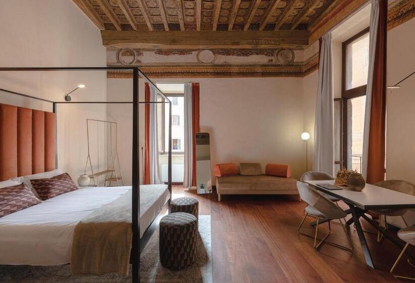 سوییت جونیور, Torre Capranica