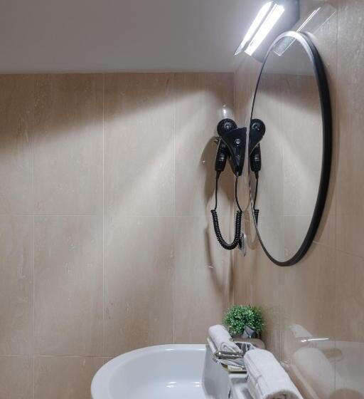 سوییت دوبلکس, Torre Capranica