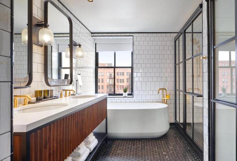 스위트 킹사이즈 침대, 21c Museum Hotel St Louis