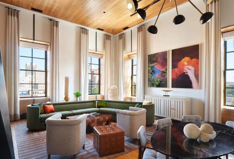 스위트 킹사이즈 침대, 21c Museum Hotel St Louis