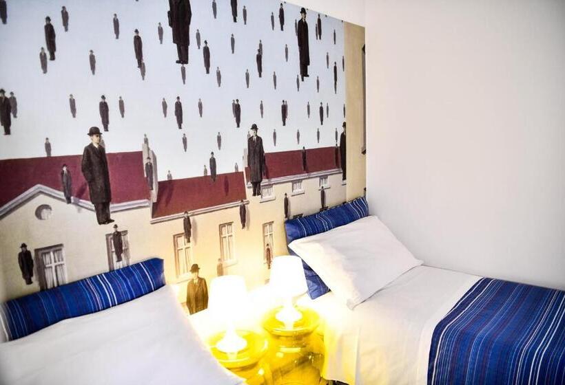 이코노미 룸, Camere D Artista