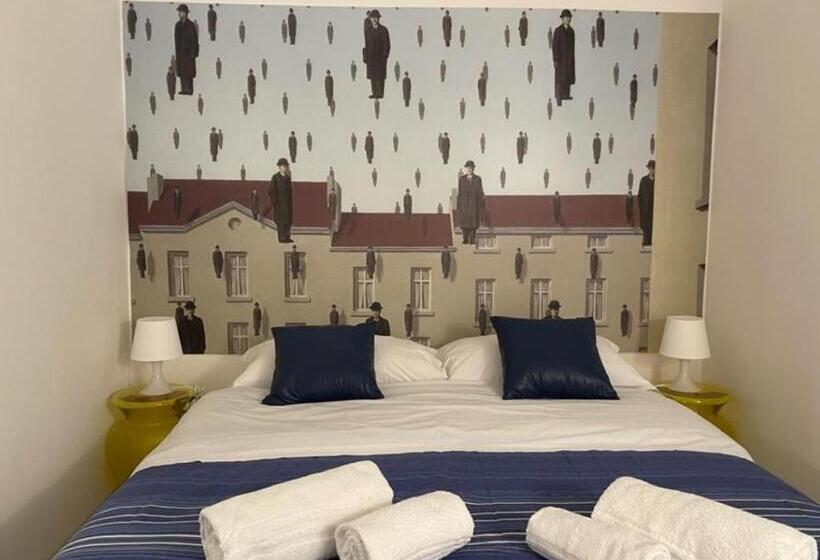 이코노미 룸, Camere D Artista