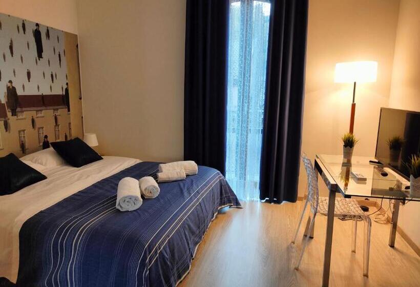 이코노미 룸, Camere D Artista