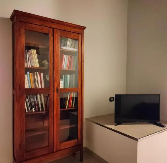 اتاق استاندارد چهارنفره با بالکن, Camere D Artista
