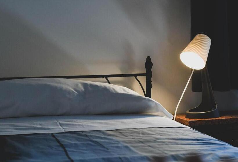 발코니가 있는 4인용 스탠다드 룸, Camere D Artista