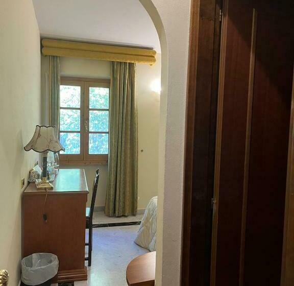 غرفة قياسية, Fantastic Garden   Firenze Nord