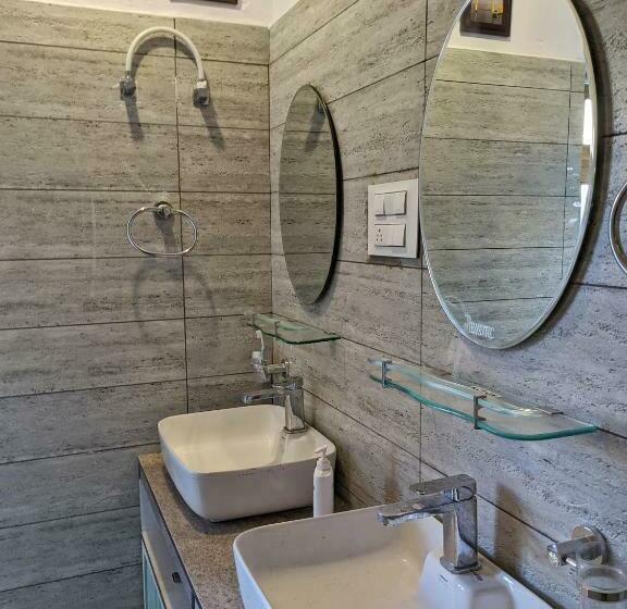 Кровать в Общей Комнате, Social Courtyard Spiti