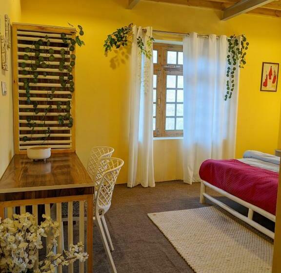 Номер Стандарт, Social Courtyard Spiti