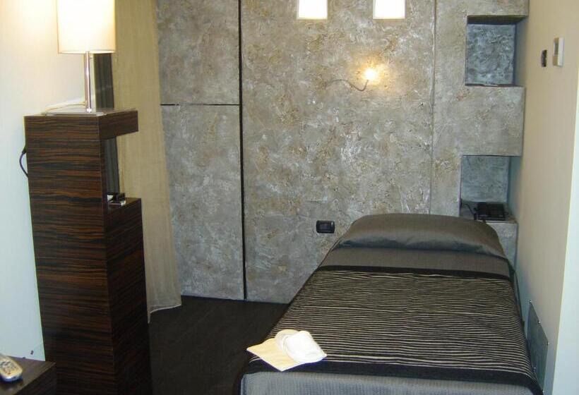 スタンダードシングルルーム, Casa Alle Colonne By Hotel Ancora