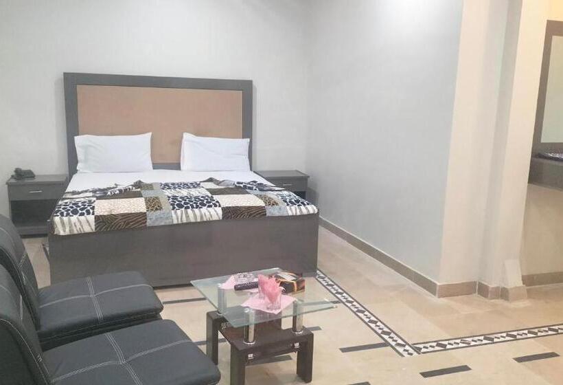 اتاق لوکس یک تخته, Subhan Palace Gulshan Near Millennium Mall
