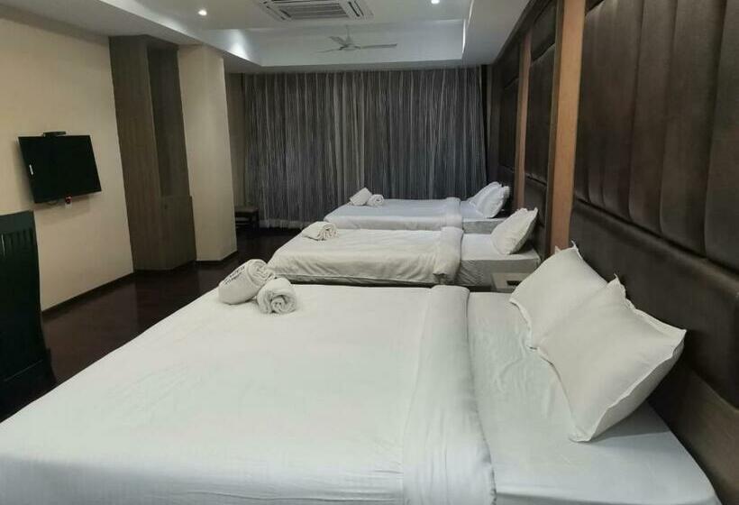 غرفة ديلوكس عائلية, Ratnapriya Hotel And Resort