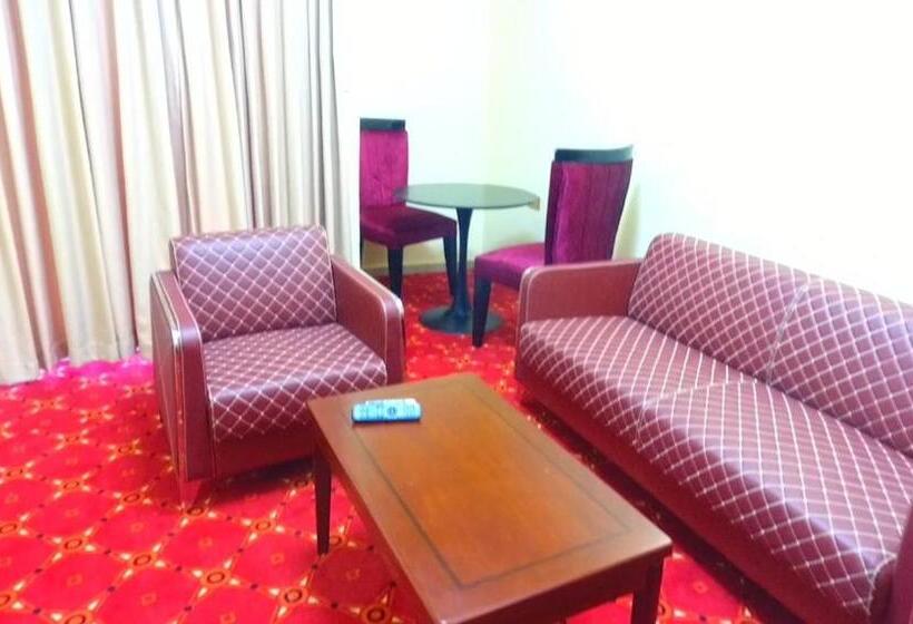 آپارتمان 3 خوابه, Villa Hilton Hotels