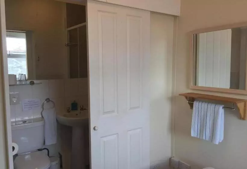 اتاق استاندارد یک نفره, Barbican Reach Guest House