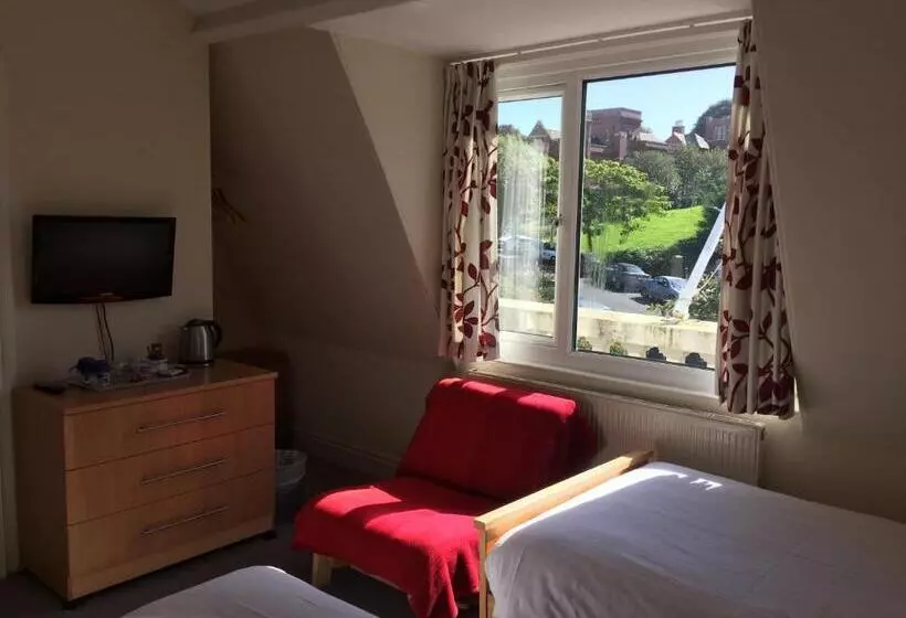 اتاق استاندارد سه نفره, Barbican Reach Guest House
