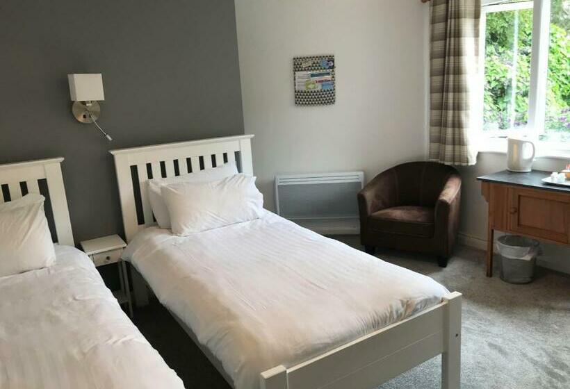 스탠다드 룸, Cornerways