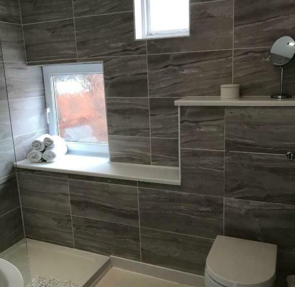 스탠다드 룸, Cornerways