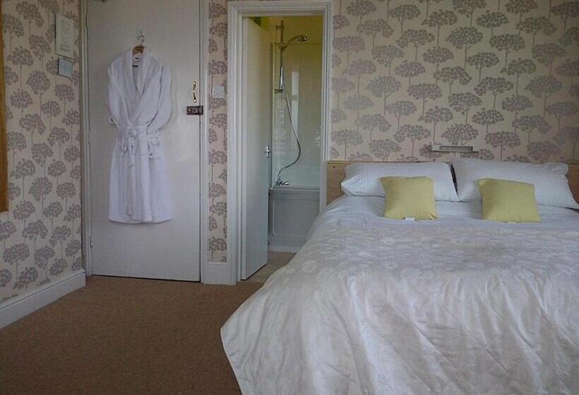 수피리어 룸, Cornerways