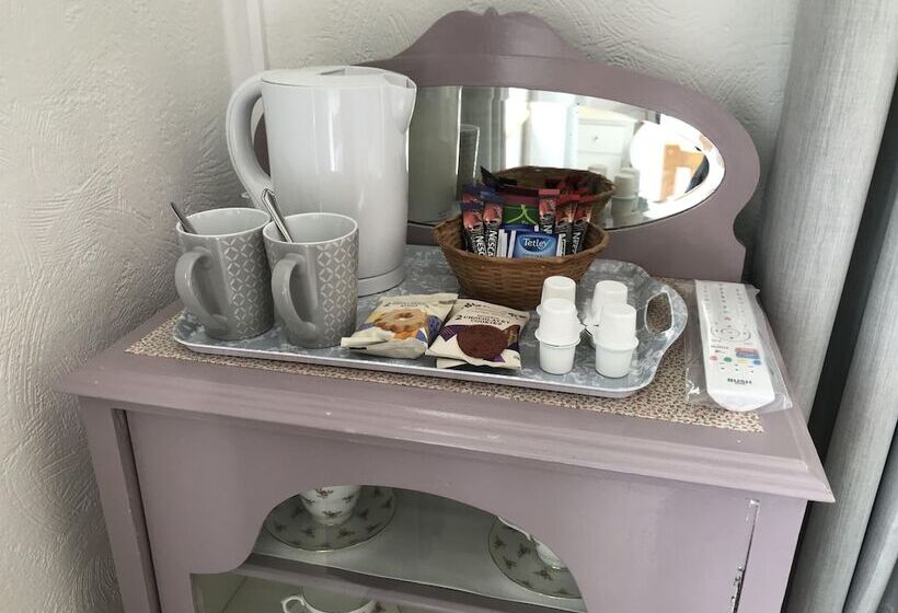 수피리어 룸, Cornerways