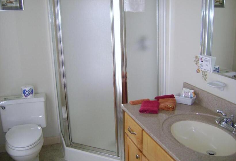 스탠다드 룸 킹사이즈 침대, Four Creeks Bed&breakfast