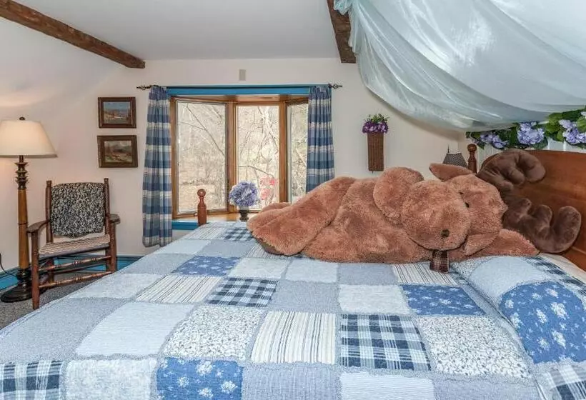 スタンダードルーム, Inn At Buck Hollow Farm