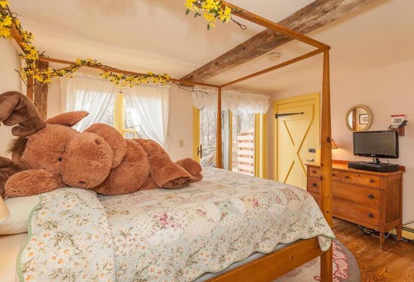 غرفة قياسية مزوَّدة بشُرفة, Inn At Buck Hollow Farm
