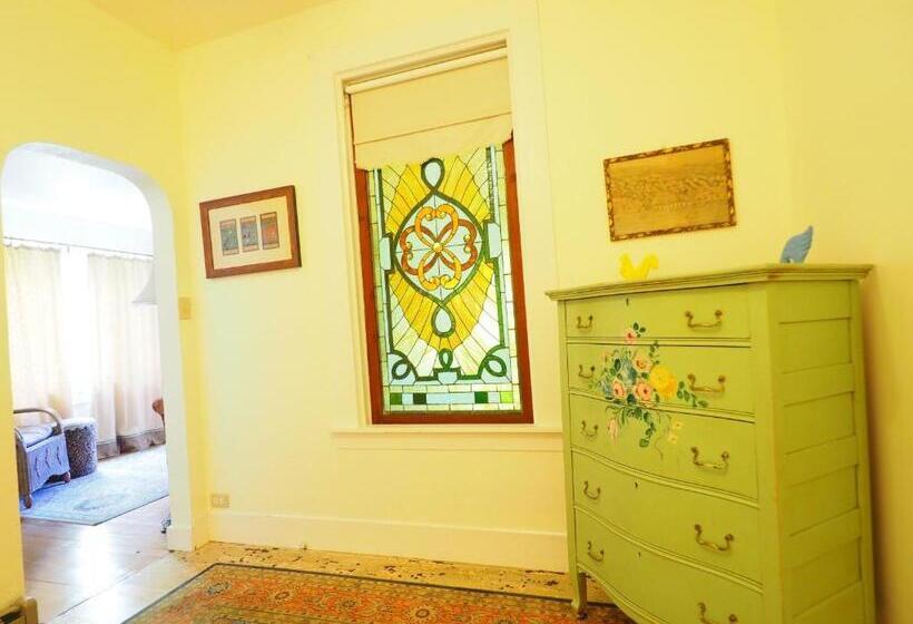 스위트, Mine And Farm, The Inn At Guerneville, Ca