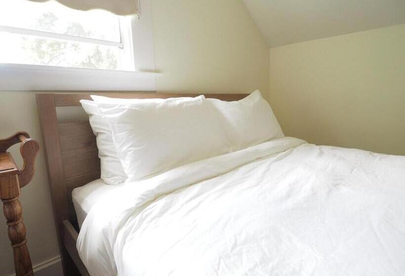 디럭스 룸, Mine And Farm, The Inn At Guerneville, Ca