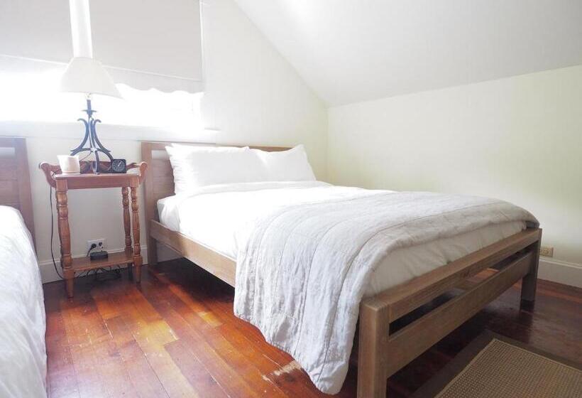 디럭스 룸, Mine And Farm, The Inn At Guerneville, Ca