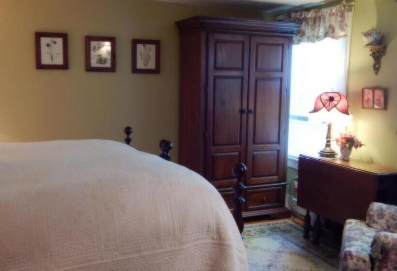 带大床的标准间, The Maples At Warner